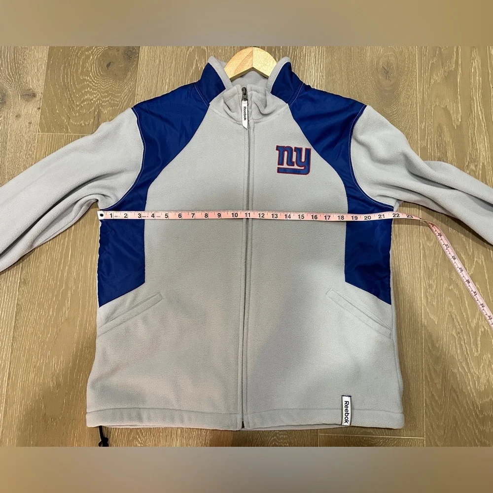 NWOT‎ - New York Giants fleece jacket. Women’s XL long sleeve.
Put to pit: 22” - Picture 5 of 10